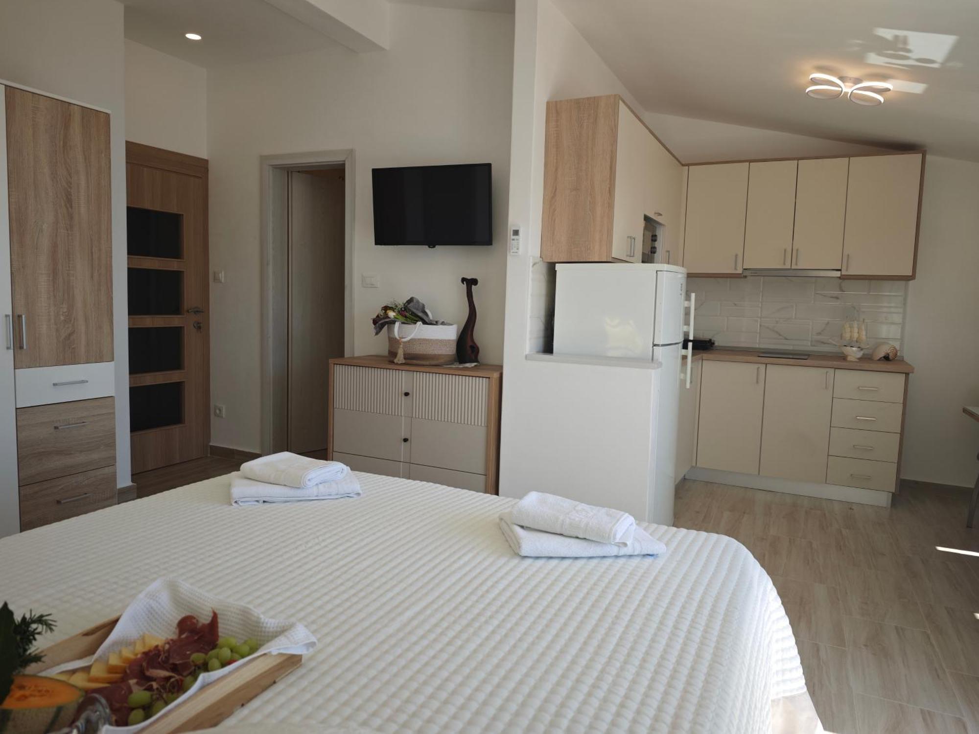 Apartment Topic Baška Voda Εξωτερικό φωτογραφία