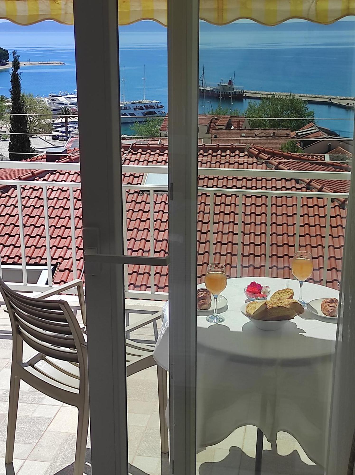 Apartment Topic Baška Voda Εξωτερικό φωτογραφία