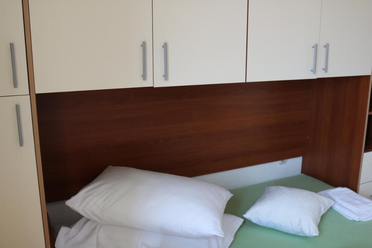 Apartment Topic Baška Voda Εξωτερικό φωτογραφία